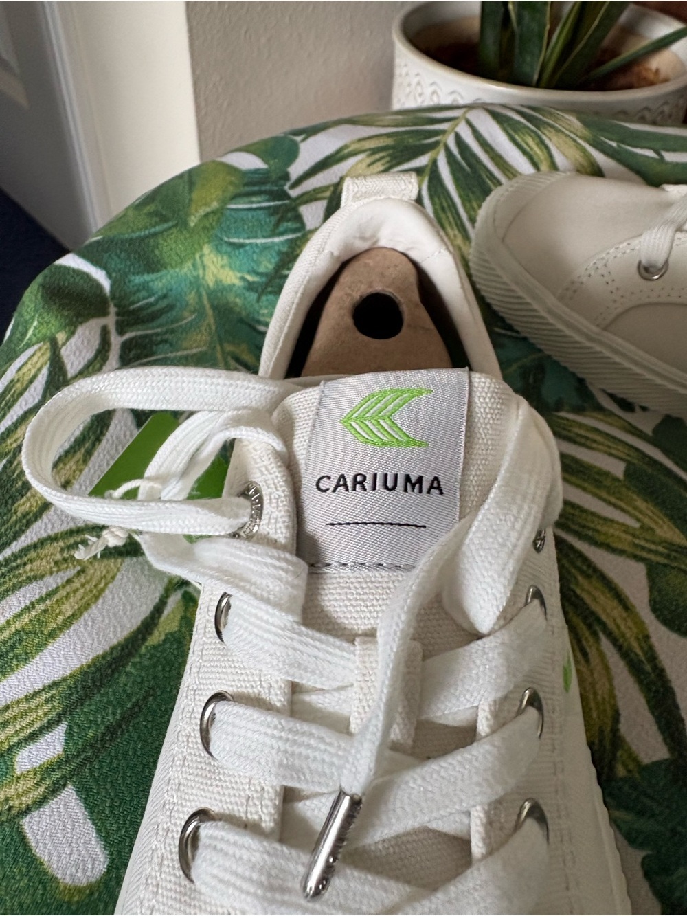 Cariuma The OCA Off-white Sneakers NWT - Picture 4 of 9